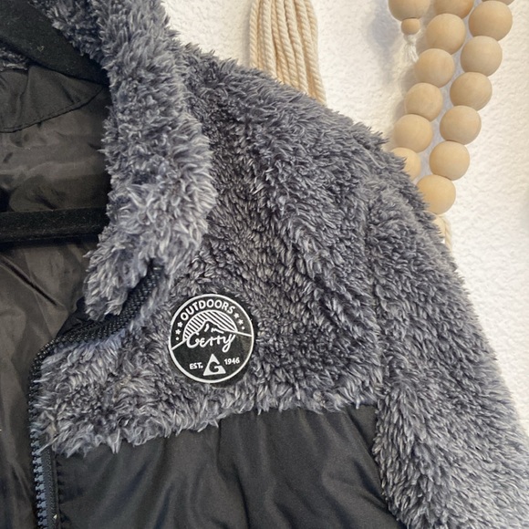 Gerry black nylon puffer coat with grey sherpa sleeves and neck medium 10/12 - Picture 8 of 15